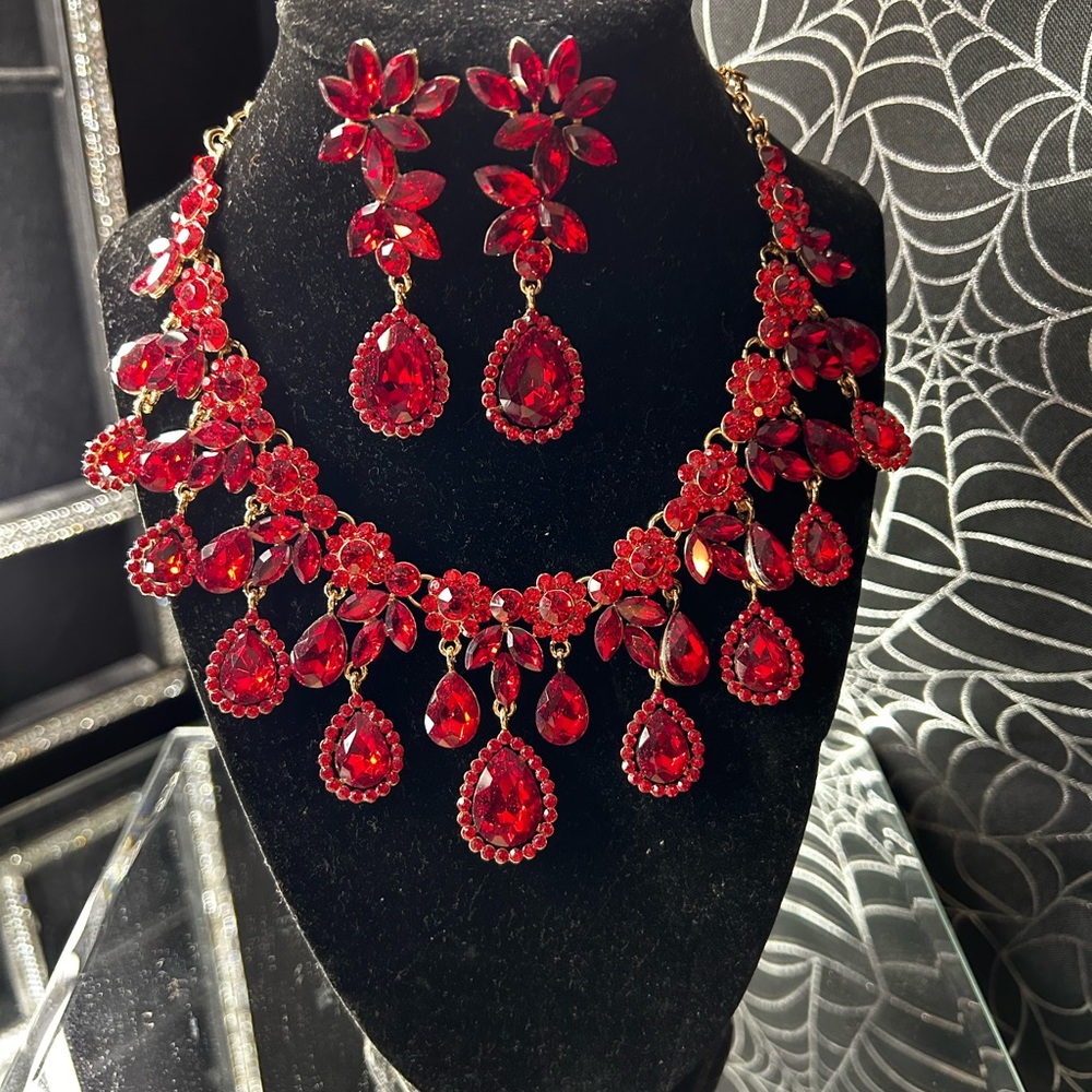 Elegant Red Floral Jewelry Set